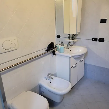 Casa Lorena Tatil Evi Desenzano del Garda